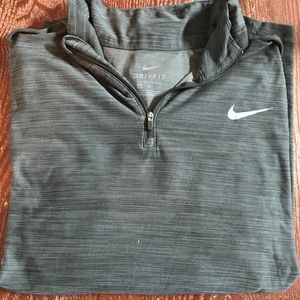 Men’s Medium Nike Dri-Fit Quarter Zip